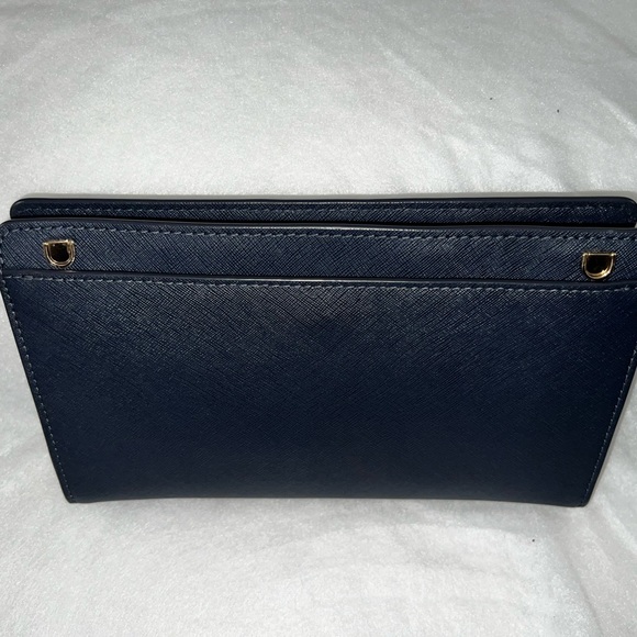 Michael Kors Jet Set Travel Convertible Crossbody - Picture 3 of 5